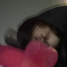 聆聽 Te’Avon、觀看音樂影片、閱讀小傳、查看巡演日期等！