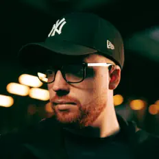 Listen to Alex Skrindo, watch music videos, read bio, see tour dates & more!