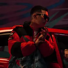 Emcee Rhennを聴いたり、ミュージックビデオを鑑賞したり、経歴やツアー日程などを確認したりしましょう！