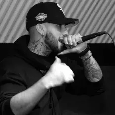 聆聽 LEX、觀看音樂影片、閱讀小傳、查看巡演日期等！