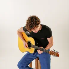 Frėnkieを聴いたり、ミュージックビデオを鑑賞したり、経歴やツアー日程などを確認したりしましょう！