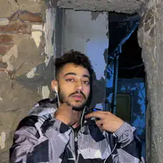 聆聽 BELAL、觀看音樂影片、閱讀小傳、查看巡演日期等！