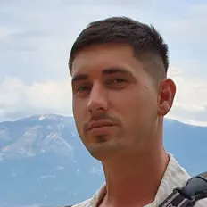 Écoutez Ogi, regardez des vidéoclips, lisez la biographie, consultez les dates de tournée et plus encore !