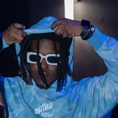 CRACK GODを聴いたり、ミュージックビデオを鑑賞したり、経歴やツアー日程などを確認したりしましょう！