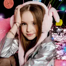 Écoutez MaRussia, regardez des vidéoclips, lisez la biographie, consultez les dates de tournée et plus encore !