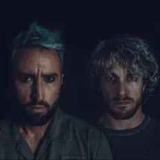 聆聽 Without Sleep、觀看音樂影片、閱讀小傳、查看巡演日期等！