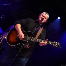 Listen to Andrew Scott Newton, watch music videos, read bio, see tour dates & more!