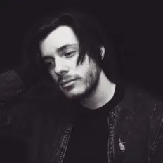 Ouve Within Shadows, vê vídeos de música, lê a biografia, vê as datas da digressão e muito mais!