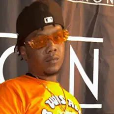 Listen to DubleG, watch music videos, read bio, see tour dates & more!