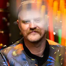 Listen to Martin Horntveth, watch music videos, read bio, see tour dates & more!