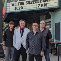 Ouve The Silverteens, vê vídeos de música, lê a biografia, vê as datas da digressão e muito mais!