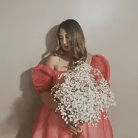 undefinedを聴いたり、ミュージックビデオを鑑賞したり、経歴やツアー日程などを確認したりしましょう！