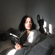 Listen to Léa Neves, watch music videos, read bio, see tour dates & more!