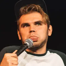 Jamie Wierzbickiを聴いたり、ミュージックビデオを鑑賞したり、経歴やツアー日程などを確認したりしましょう！