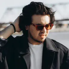 Ouça kaden., assista a videoclipes, leia a biografia, veja as datas das turnês e mais!