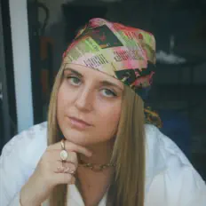 Escucha a Sophia Dion, mira videos musicales, lee su biografía, consulta las fechas de las gira y más.