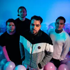 Hör dir From Inside an, schau dir Musikvideos an, lies die Biografie, finde Tourdaten und mehr!