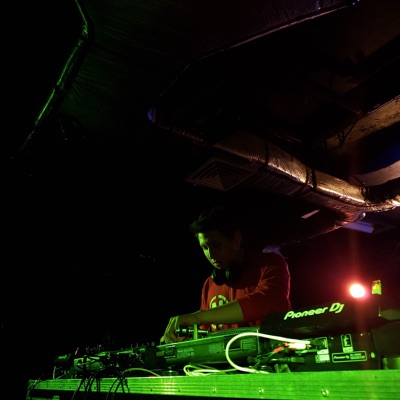 Listen to Dan Kingsley, watch music videos, read bio, see tour dates & more!