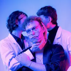 Ouve Sweet Baby James, vê vídeos de música, lê a biografia, vê as datas da digressão e muito mais!