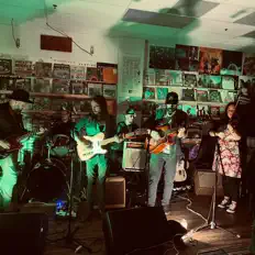 收听 J.D. Webb & The Good God Damn、观看音乐视频、阅读小传、查看巡演日期等 ！