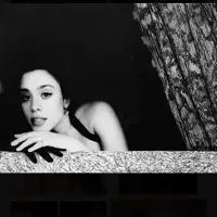 Écoutez undefined, regardez des vidéoclips, lisez la biographie, consultez les dates de tournée et plus encore !