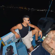 BERDO dinle, müzik videolarını izle, biyografisini oku, tur tarihlerini ve daha fazlasını gör!