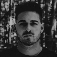 Escucha a Oiseau de Nuit, mira videos musicales, lee su biografía, consulta las fechas de las gira y más.
