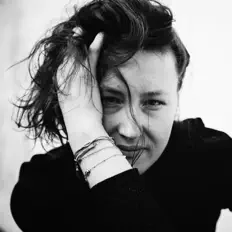 Luister naar Sonia Raynaud, bekijk muziekvideo's, lees de bio, bekijk de tourdata, en meer!