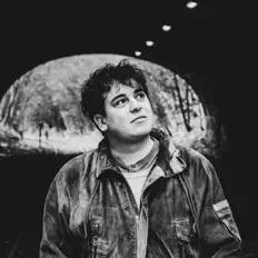 收听 O'Bear、观看音乐视频、阅读小传、查看巡演日期等 ！