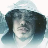 Escucha a undefined, mira videos musicales, lee su biografía, consulta las fechas de las gira y más.