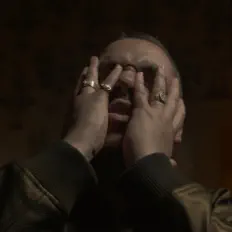 Ouça Skiz, assista a videoclipes, leia a biografia, veja as datas das turnês e mais!