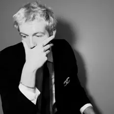 Ascolta Jules Bonnot, guarda video musicali, leggi la biografia, vedi le date del tour & altro!