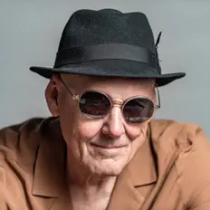 聆聽 Billy Price、觀看音樂影片、閱讀小傳、查看巡演日期等！