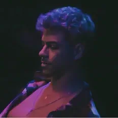 Dengarkan C.L, tonton video musik, baca bio, lihat tanggal tur & lainnya!