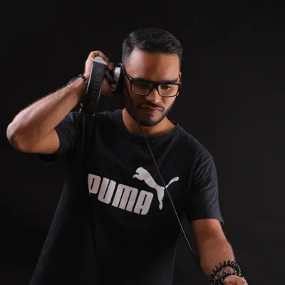 Listen to Gerald Sanchez, watch music videos, read bio, see tour dates & more!