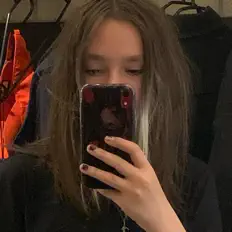 聆聽 CHAOTIXXX、觀看音樂影片、閱讀小傳、查看巡演日期等！