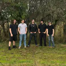 Ascolta Heartsick Royalty, guarda video musicali, leggi la biografia, vedi le date del tour & altro!