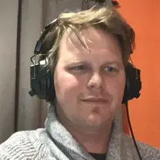 Écoutez Cole John, regardez des vidéoclips, lisez la biographie, consultez les dates de tournée et plus encore !