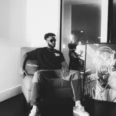 Écoutez Waezi, regardez des vidéoclips, lisez la biographie, consultez les dates de tournée et plus encore !