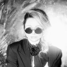 Listen to Ania Karwan, watch music videos, read bio, see tour dates & more!