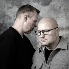 Dengarkan Lost By Who, tonton video musik, baca bio, lihat tanggal tur & lainnya!