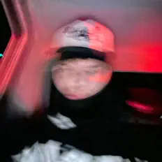聆聽 baycarti、觀看音樂影片、閱讀小傳、查看巡演日期等！