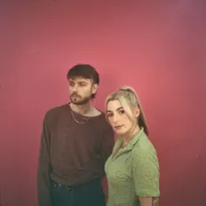 收听 Wynona、观看音乐视频、阅读小传、查看巡演日期等 ！