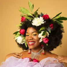 Ouça MOYA, assista a videoclipes, leia a biografia, veja as datas das turnês e mais!