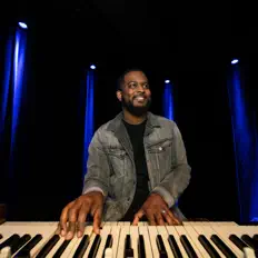 Dengarkan Robert Mason Trio, tonton video musik, baca bio, lihat tanggal tur & lainnya!
