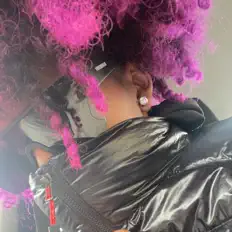 Posłuchaj wykonawcy Deecaprio, obejrzyj teledyski, przeczytaj biografię, zobacz daty tras koncertowych i nie tylko!