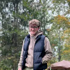 Dengarkan Josh Jolly, tonton video musik, baca bio, lihat tanggal tur & lainnya!