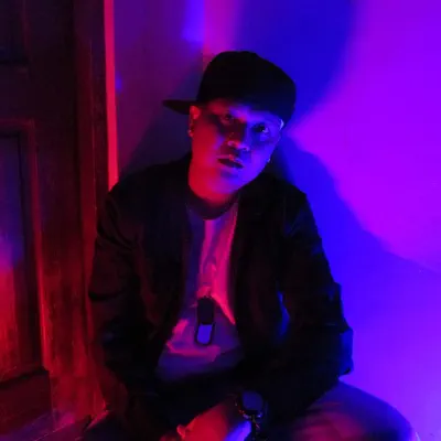 Listen to Señor Nadie, watch music videos, read bio, see tour dates & more!