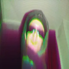 收听 AFA、观看音乐视频、阅读小传、查看巡演日期等 ！