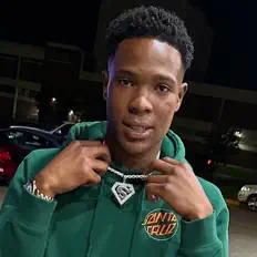 Ascolta Lil Squirt, guarda video musicali, leggi la biografia, vedi le date del tour & altro!